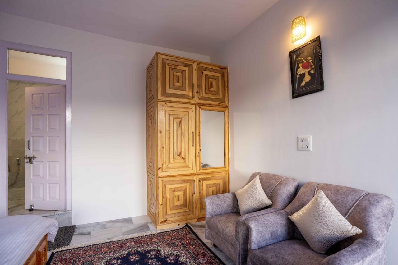 Zostel Homes Kotkhai Shimla Exteriör bild